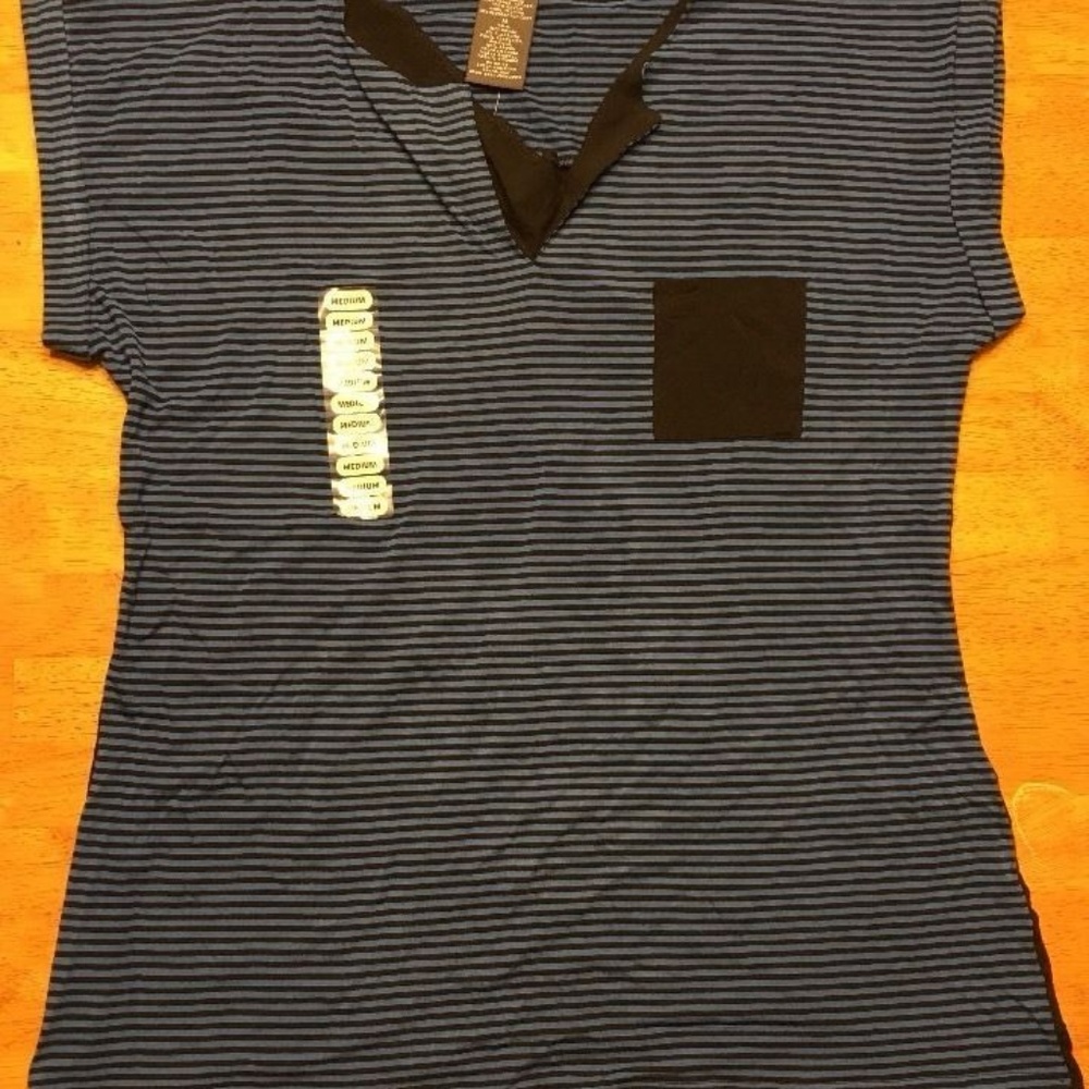 Chelsea & Theodore Women's Black & Blue Shirt